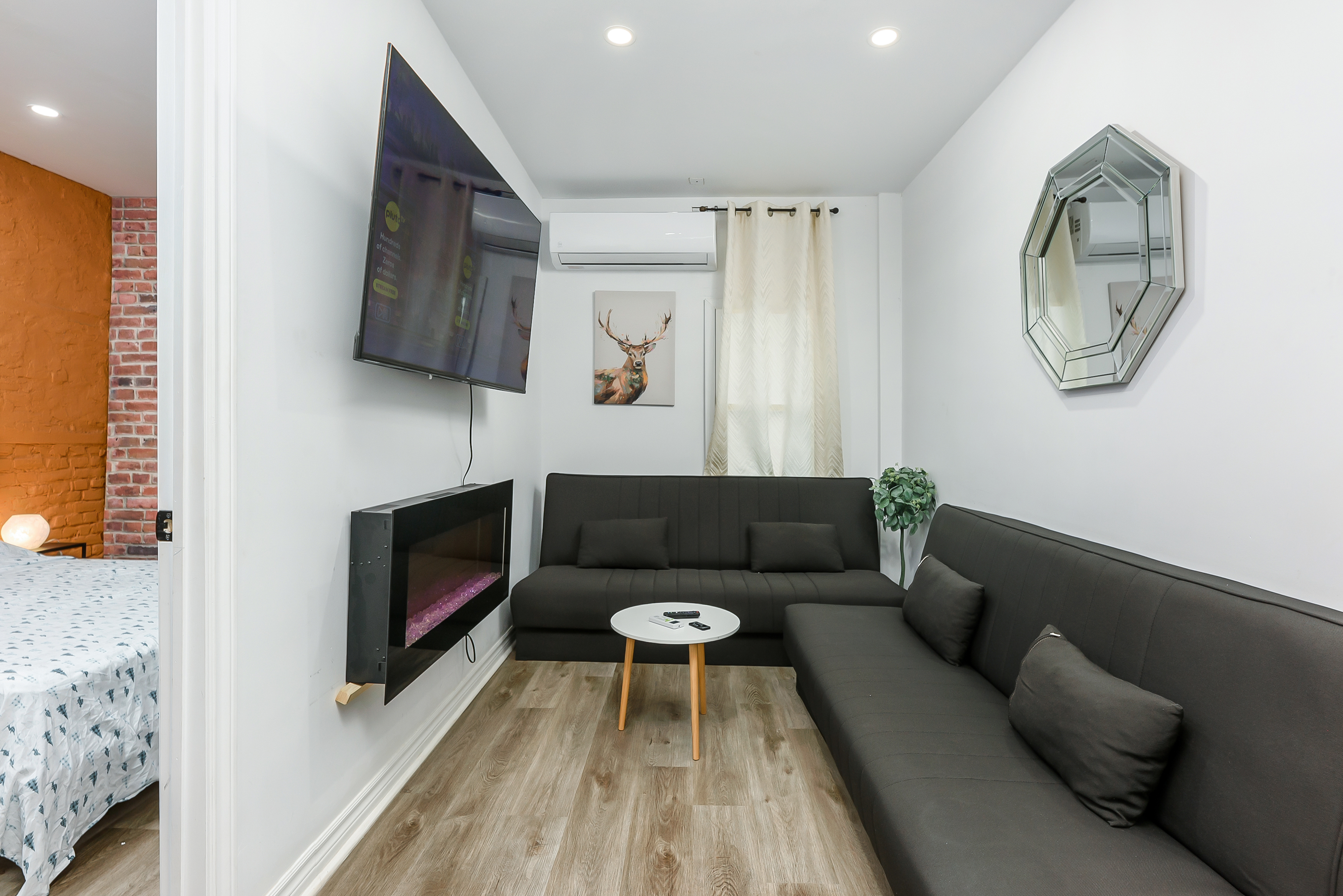 Serviced apartment 2